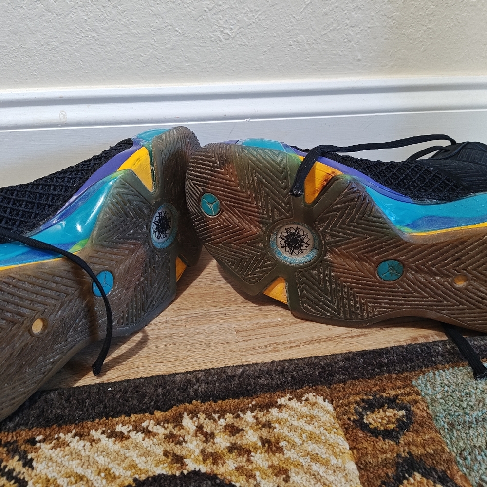 Nike Air Jordans 38 Aqua Sneakers - Picture 4 of 6